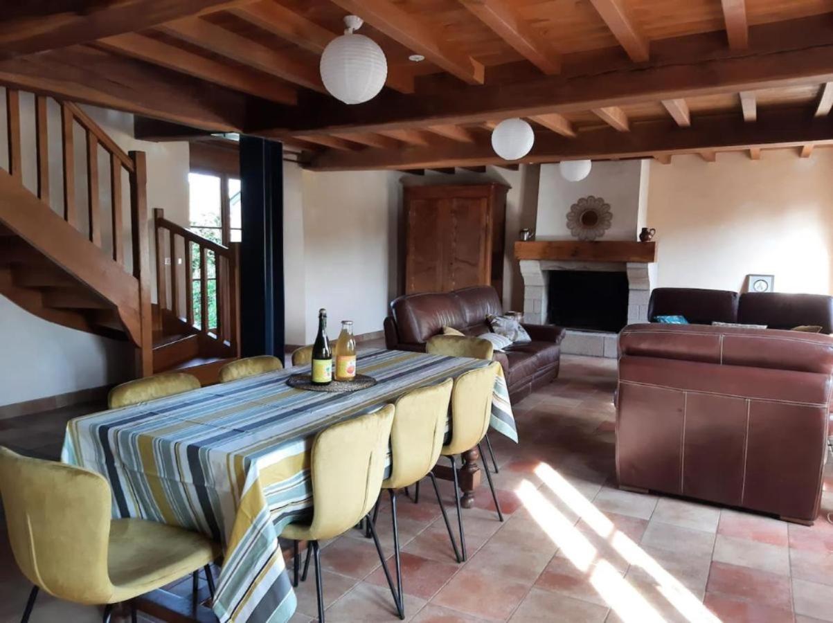 Longere Familiale Villa Melesse Exterior photo