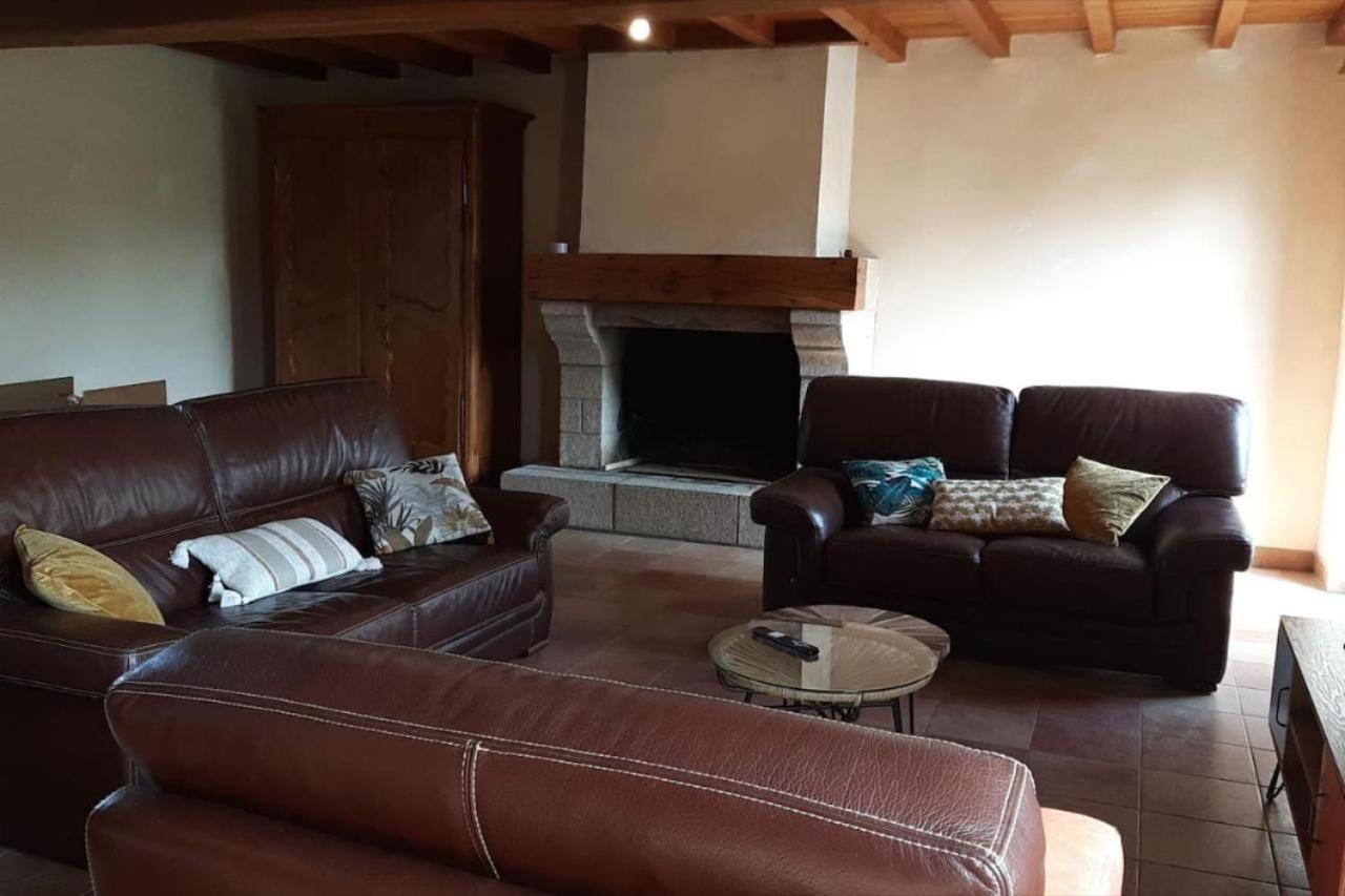 Longere Familiale Villa Melesse Exterior photo